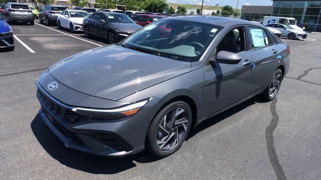 new 2024 Hyundai Elantra car, priced at $26,985