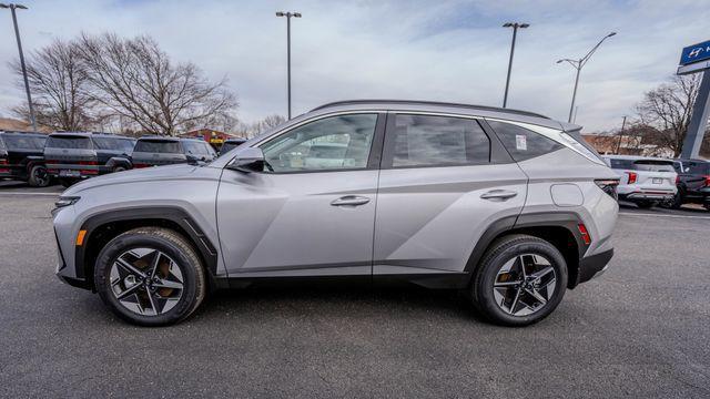 new 2025 Hyundai TUCSON Hybrid car, priced at $38,340