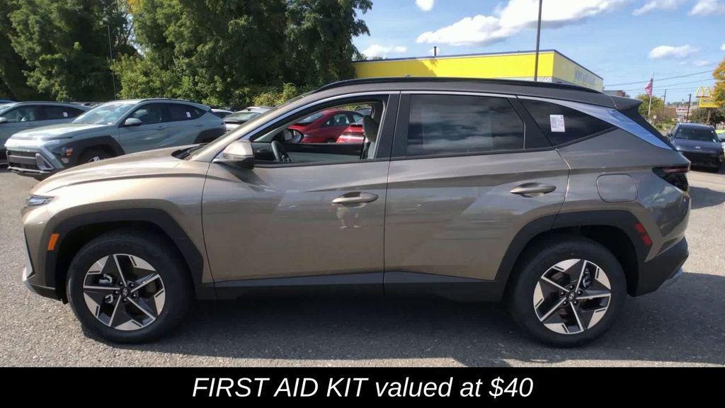 new 2025 Hyundai TUCSON Hybrid car, priced at $38,405