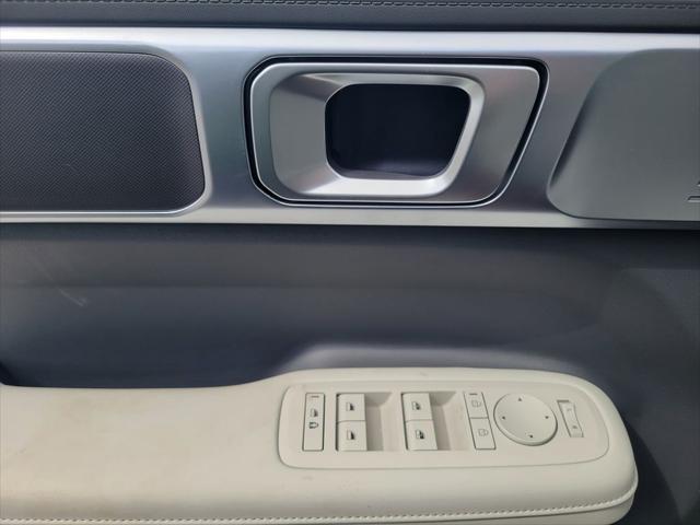 new 2025 Hyundai Santa Fe car, priced at $40,649