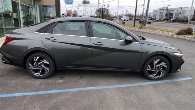 new 2024 Hyundai Elantra car, priced at $27,010