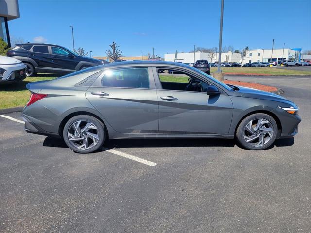 new 2025 Hyundai Elantra car, priced at $29,200