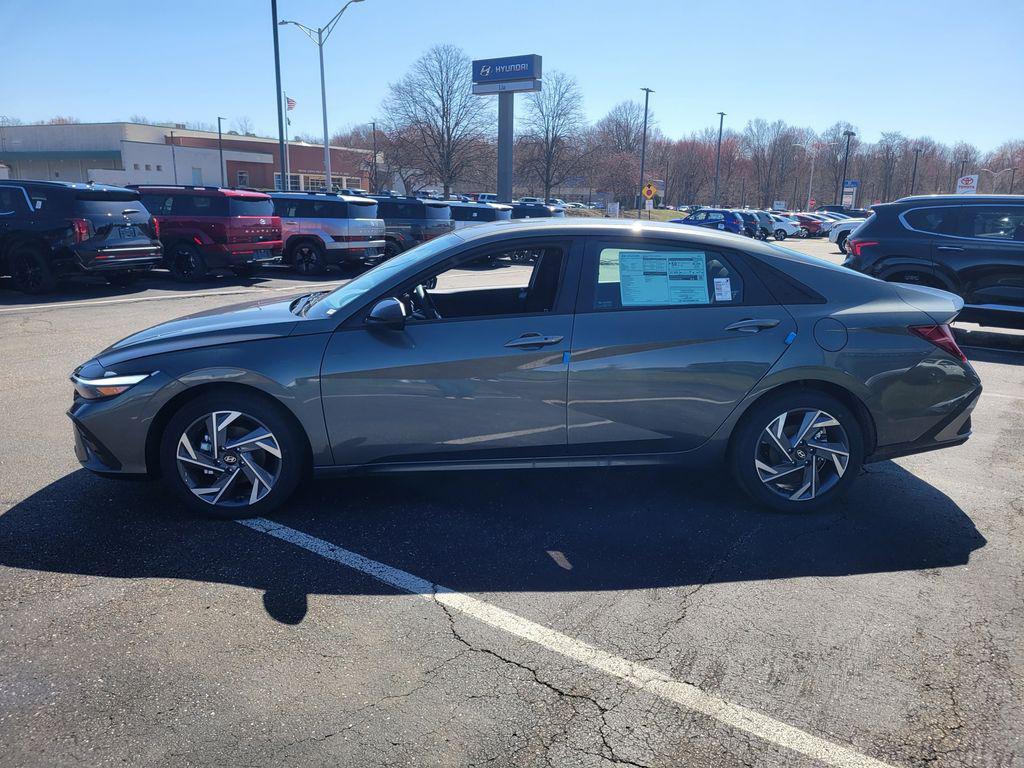 new 2025 Hyundai Elantra car, priced at $29,200