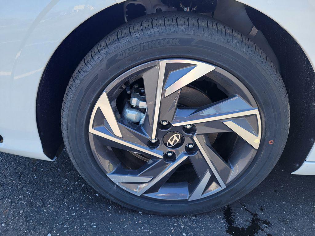 new 2025 Hyundai ELANTRA HEV car, priced at $32,120