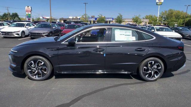 new 2024 Hyundai Sonata car, priced at $30,360