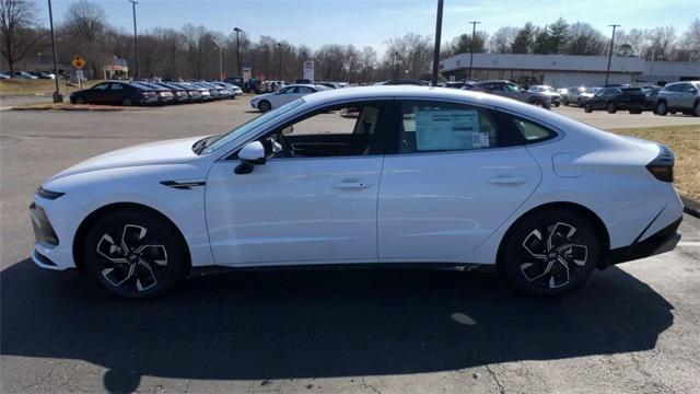 new 2024 Hyundai Sonata car, priced at $29,675