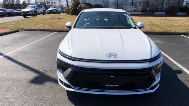 new 2024 Hyundai Sonata car, priced at $29,675