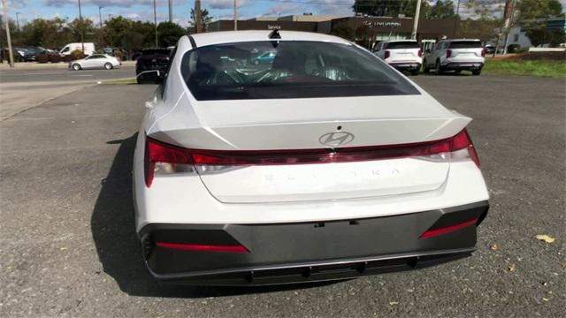 new 2024 Hyundai Elantra car, priced at $25,650