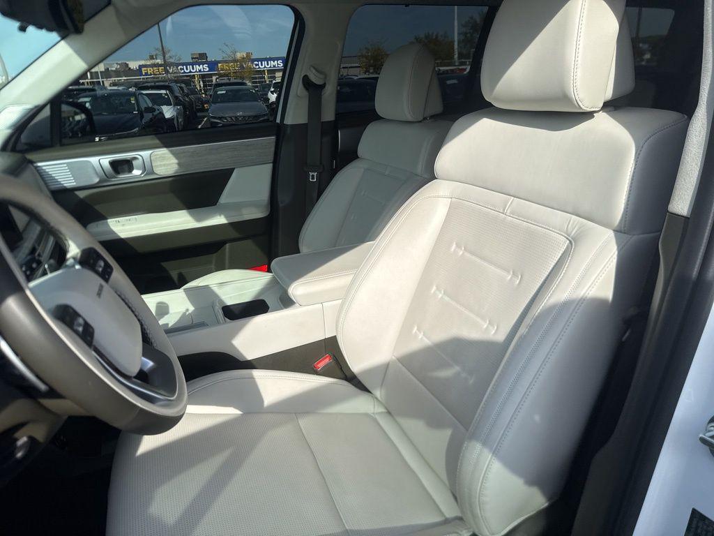 used 2024 Hyundai Santa Fe car, priced at $38,495