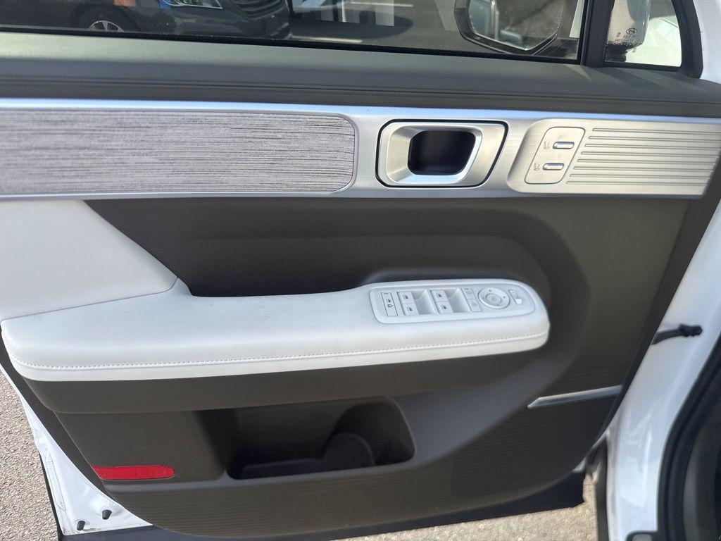 used 2024 Hyundai Santa Fe car, priced at $38,495