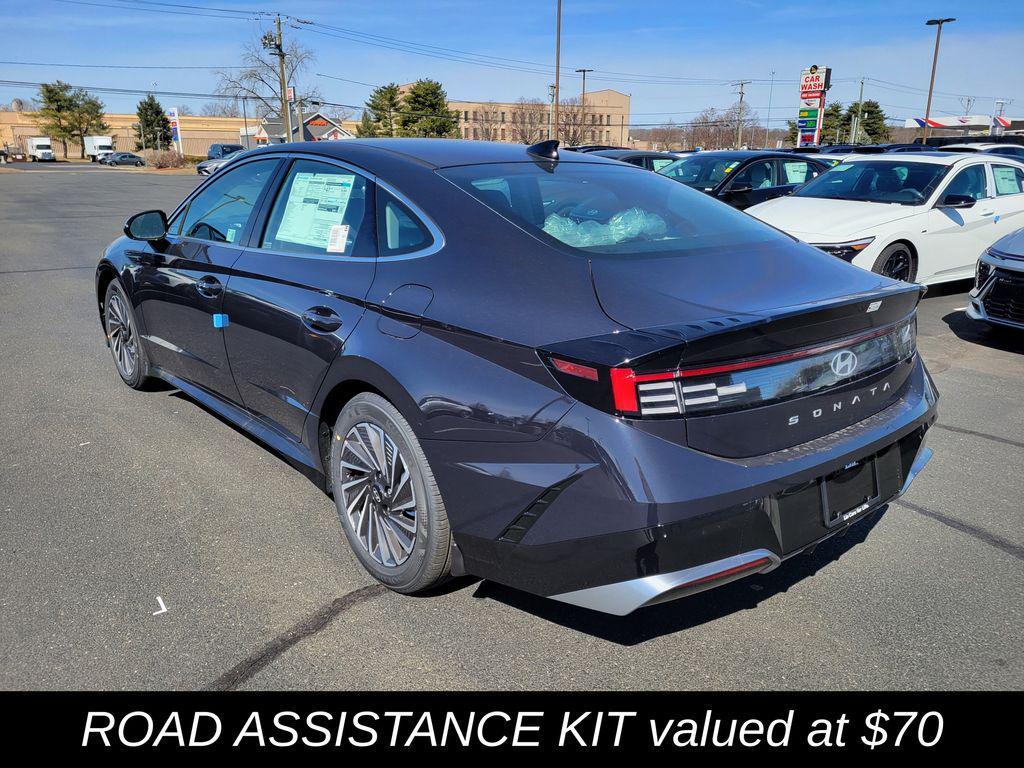new 2025 Hyundai Sonata Hybrid car, priced at $32,955