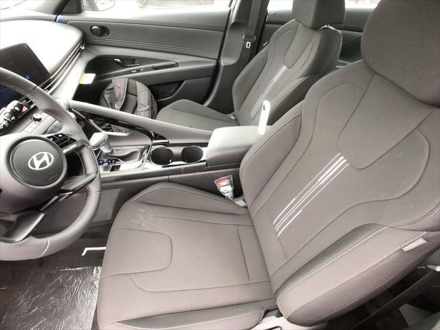 new 2025 Hyundai Elantra car, priced at $29,245
