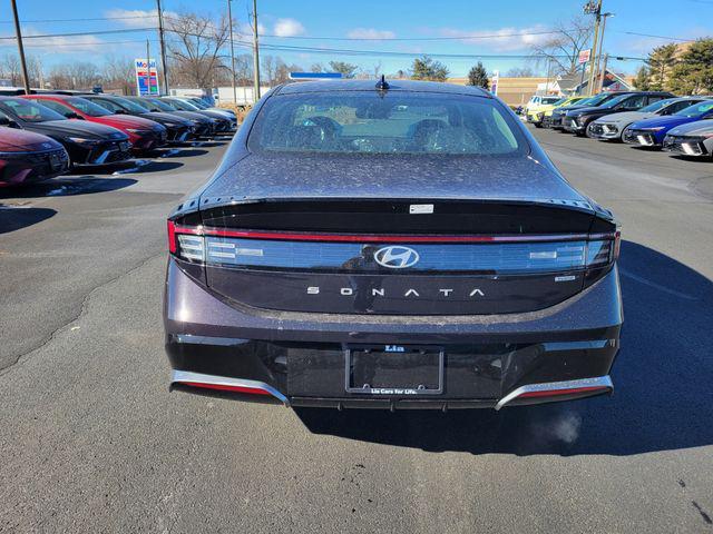 new 2025 Hyundai Sonata Hybrid car, priced at $32,755