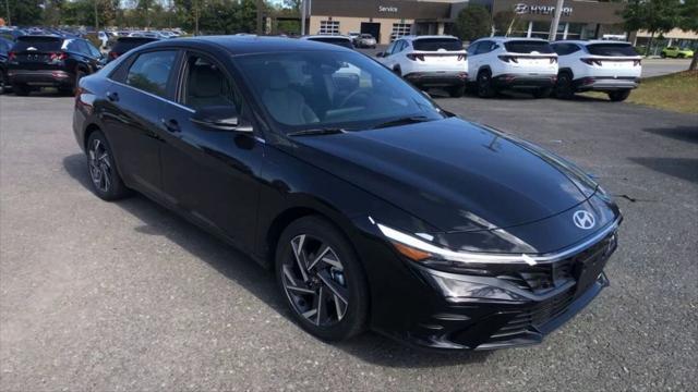 new 2025 Hyundai Elantra car, priced at $31,620
