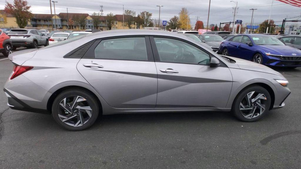 new 2025 Hyundai Elantra car, priced at $29,200