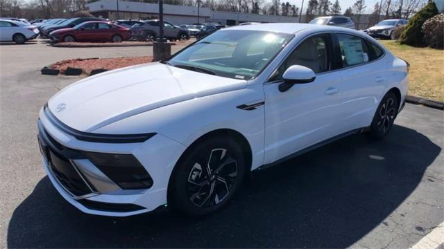 new 2024 Hyundai Sonata car, priced at $29,660