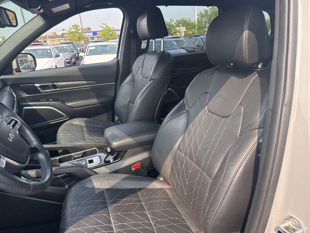 used 2023 Kia Telluride car, priced at $31,495