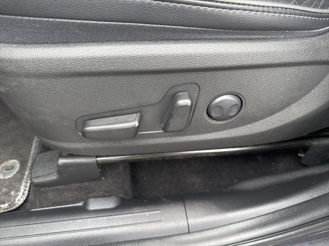 used 2022 Hyundai Santa Fe car, priced at $25,995