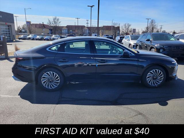 new 2025 Hyundai Sonata Hybrid car, priced at $33,178