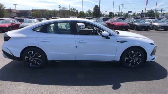 new 2024 Hyundai Sonata car, priced at $31,190