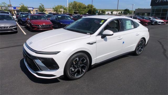 new 2024 Hyundai Sonata car, priced at $31,190