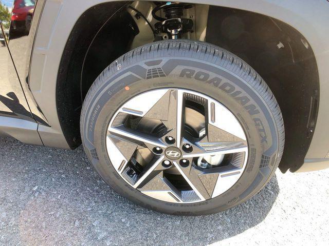 new 2025 Hyundai TUCSON Hybrid car, priced at $38,280