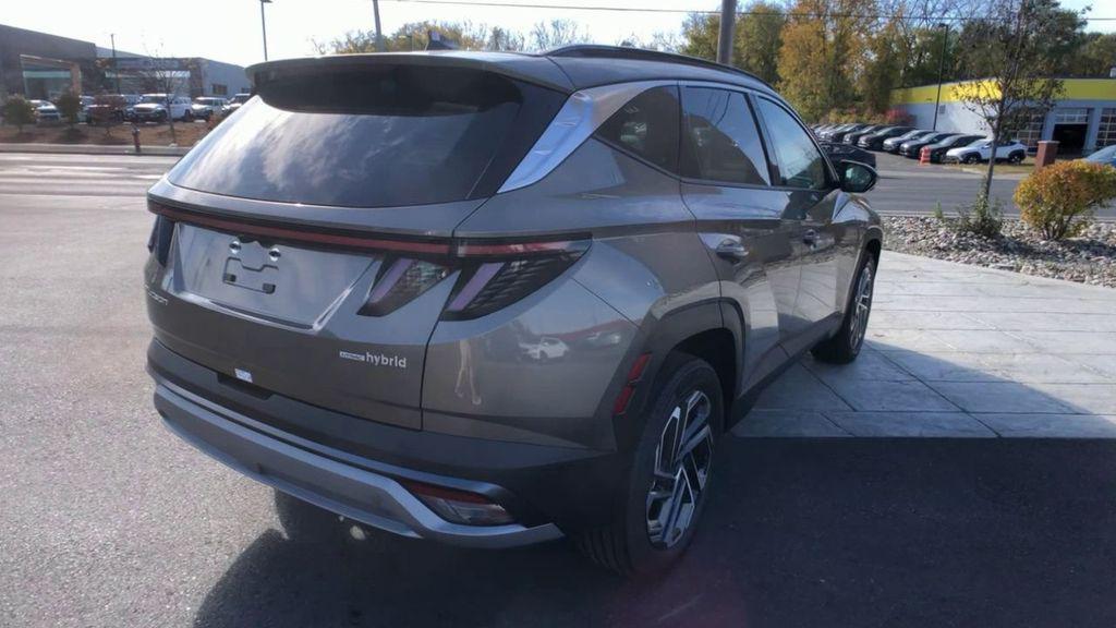 new 2025 Hyundai TUCSON Hybrid car, priced at $43,890