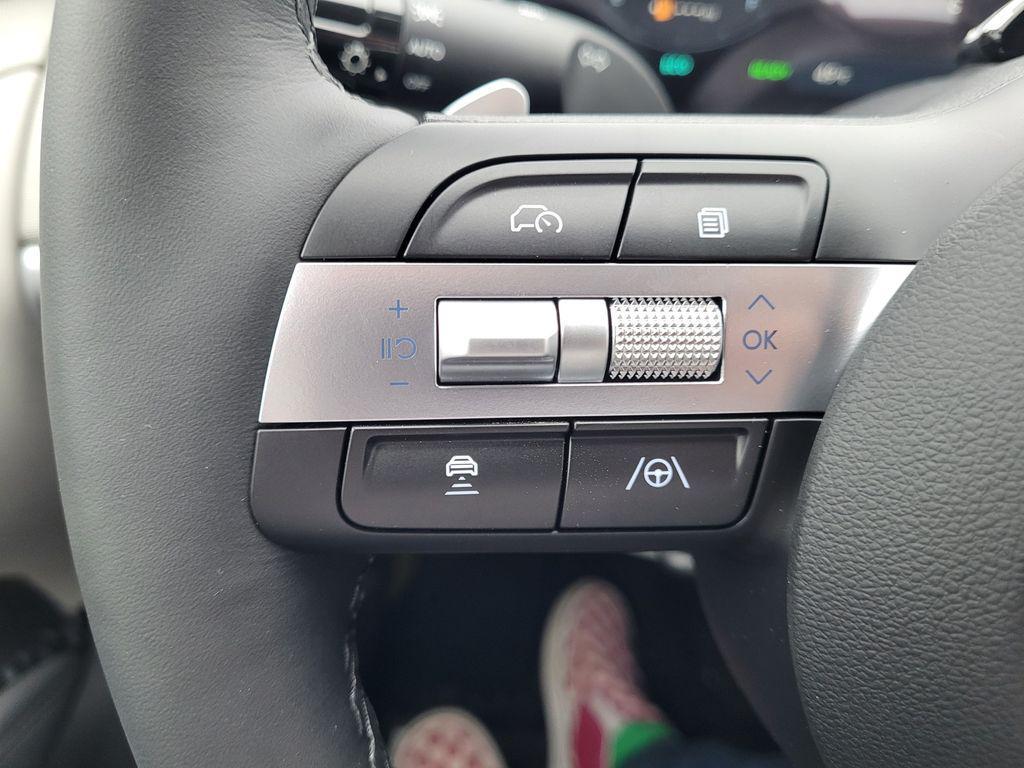 new 2025 Hyundai TUCSON Hybrid car, priced at $43,890