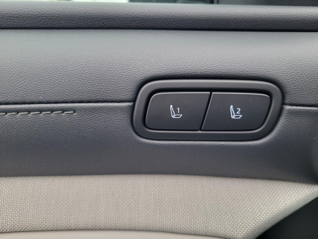 new 2025 Hyundai TUCSON Hybrid car, priced at $43,890