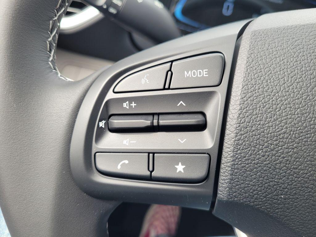 new 2025 Hyundai Venue car, priced at $24,080