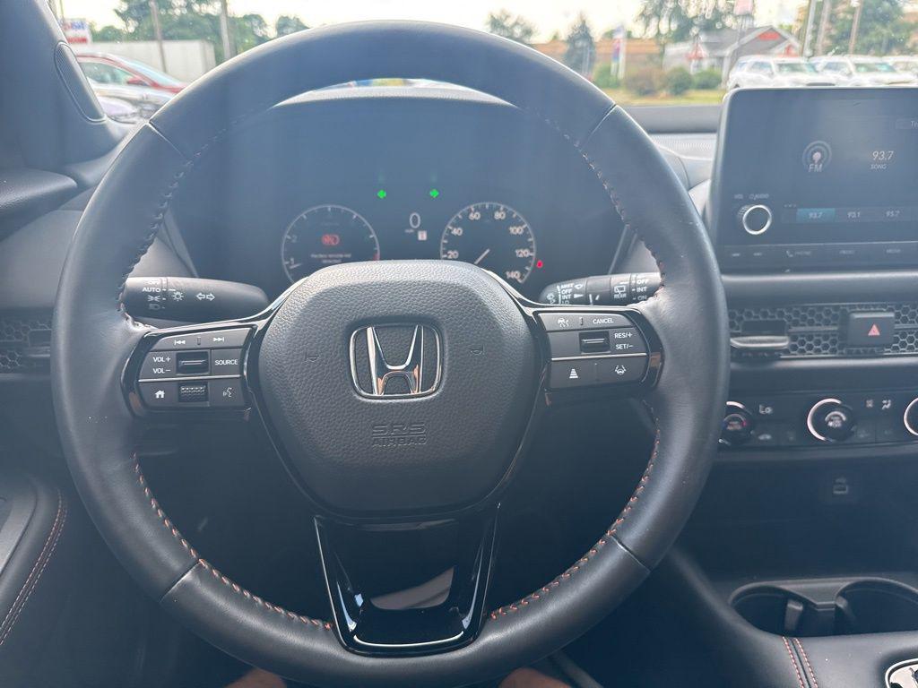 used 2025 Honda HR-V car, priced at $27,495