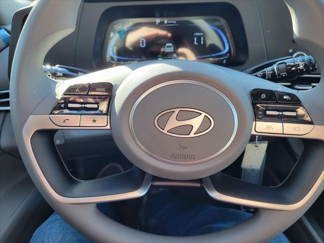 new 2025 Hyundai Elantra car, priced at $22,125