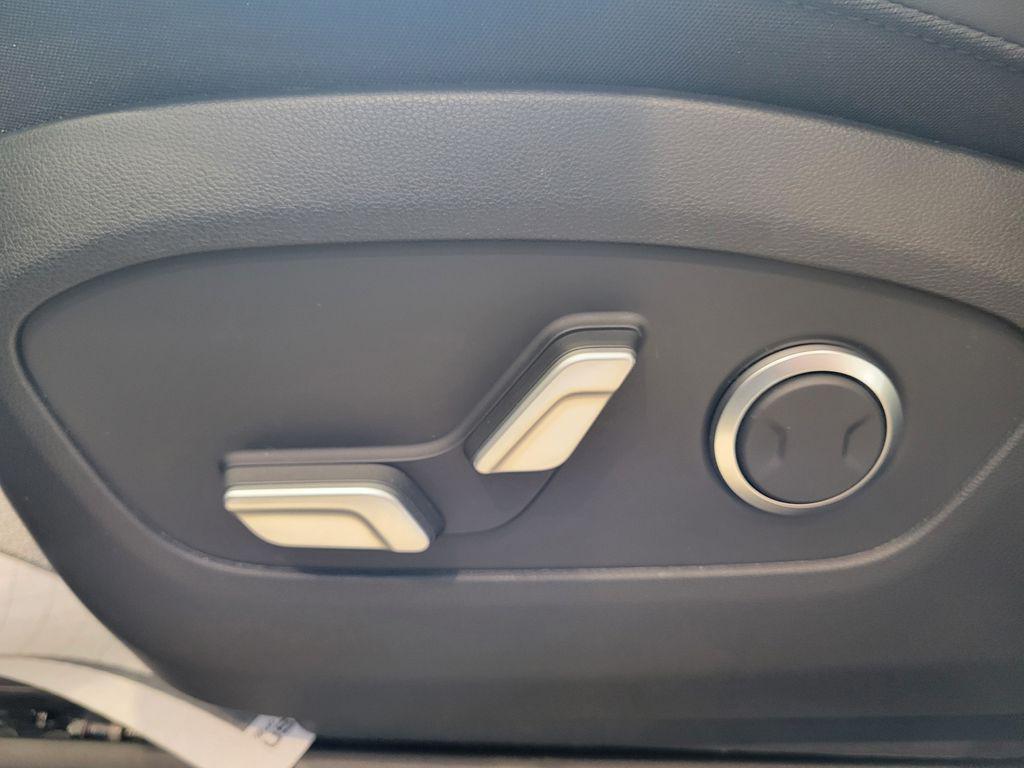new 2026 Hyundai IONIQ 9 car, priced at $68,800