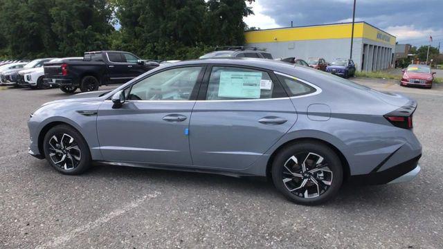 new 2025 Hyundai Sonata car, priced at $30,940