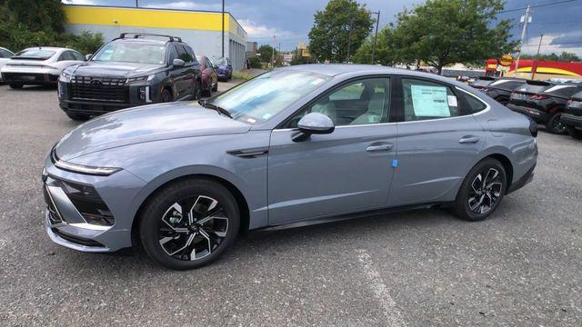 new 2025 Hyundai Sonata car, priced at $30,940