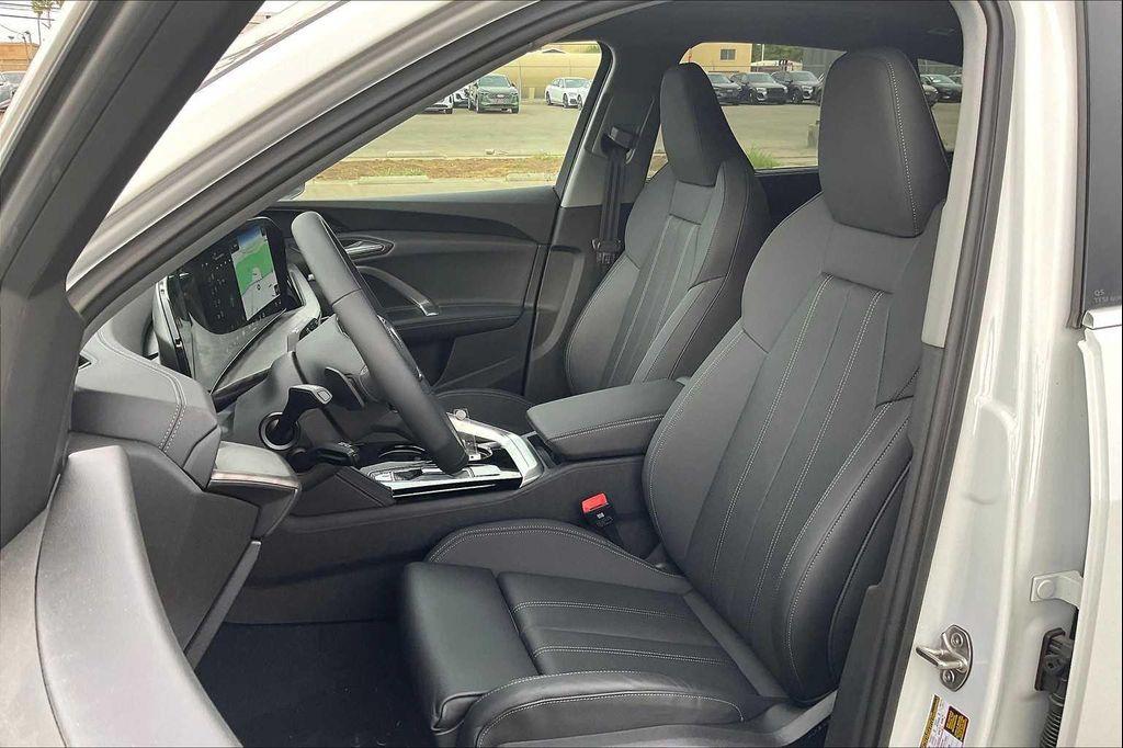 new 2025 Audi Q5 car, priced at $61,300