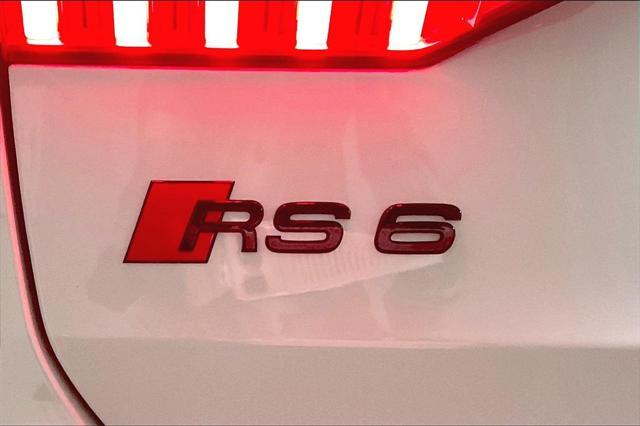 new 2025 Audi RS 6 Avant car, priced at $142,890