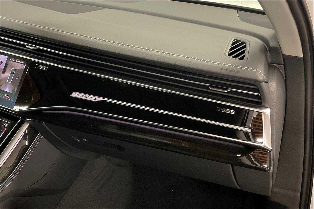 new 2025 Audi Q7 car, priced at $76,050
