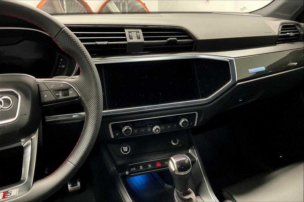 new 2025 Audi Q3 car, priced at $47,200