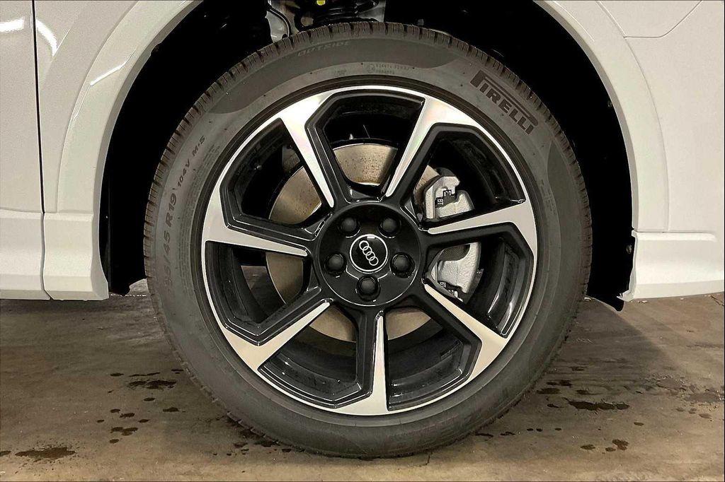 new 2025 Audi Q3 car, priced at $47,200