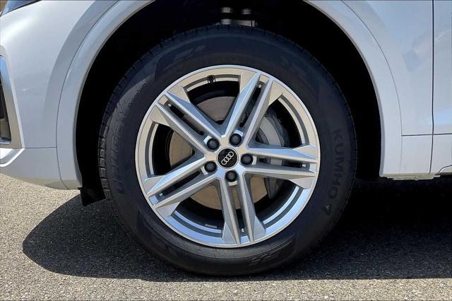 new 2025 Audi Q5 car, priced at $65,190