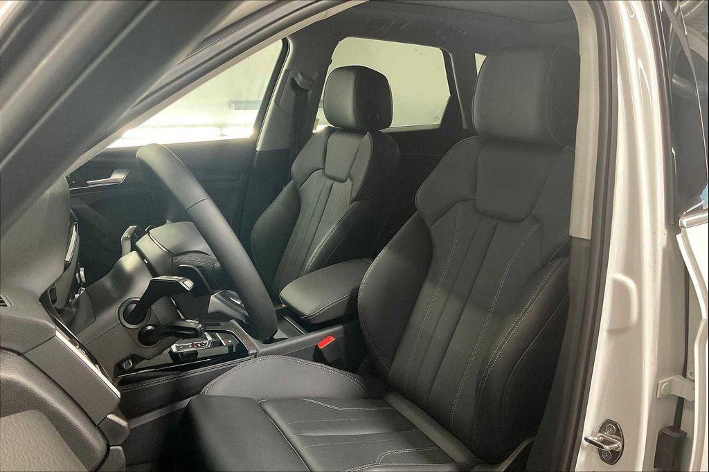 new 2025 Audi Q5 car, priced at $60,190