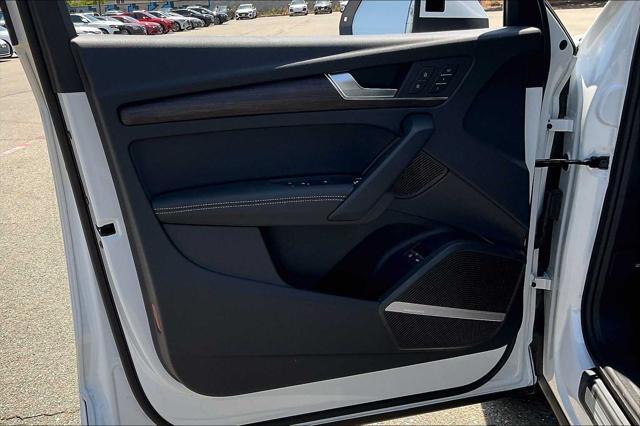 new 2025 Audi Q5 car, priced at $65,190