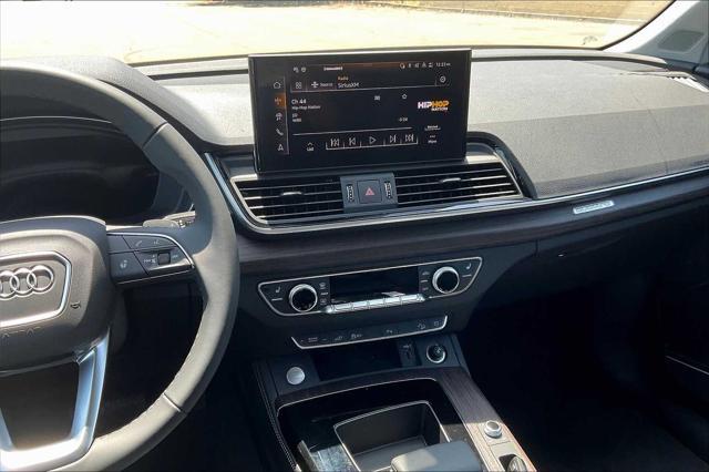 new 2025 Audi Q5 car, priced at $65,190