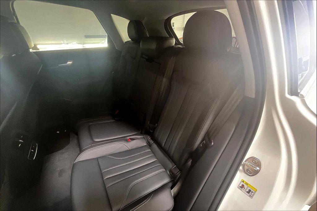 new 2025 Audi Q5 car, priced at $60,190