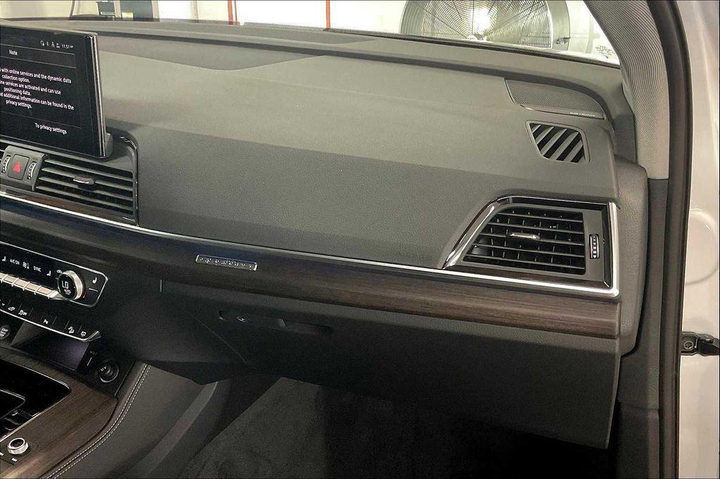 new 2025 Audi Q5 car, priced at $60,190