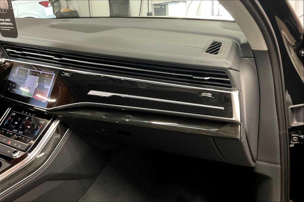 new 2025 Audi Q7 car, priced at $76,050