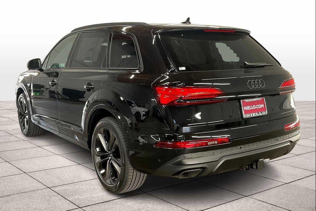 new 2025 Audi Q7 car, priced at $76,050