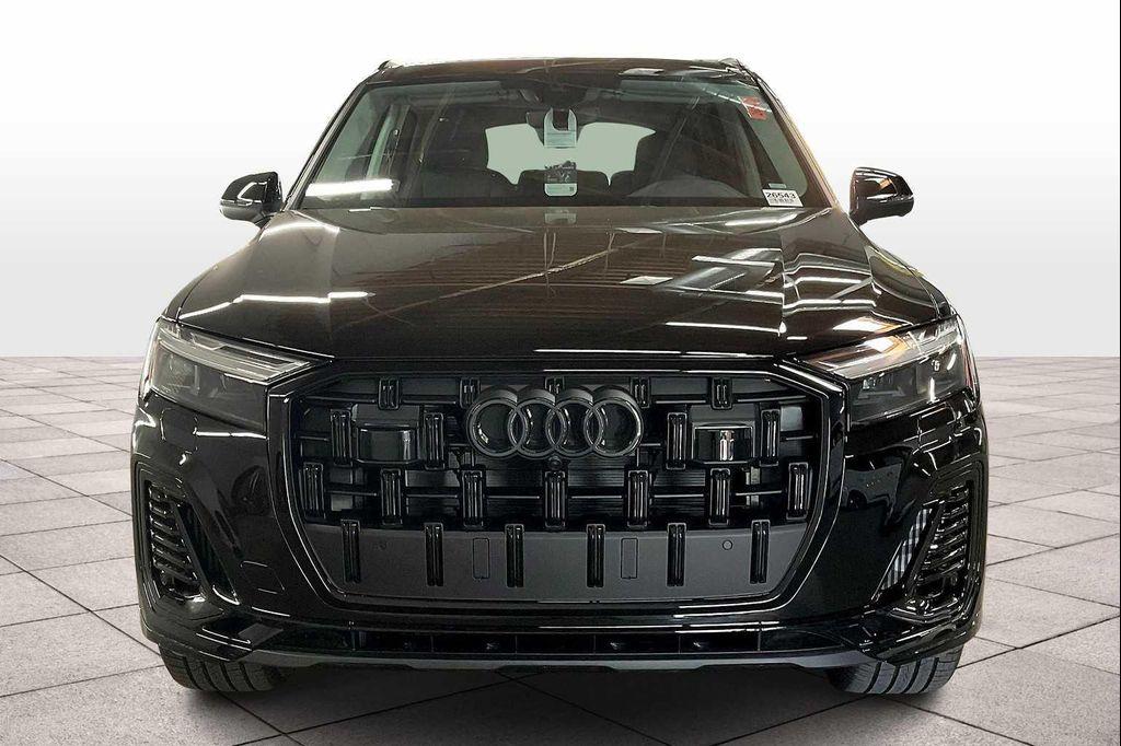 new 2025 Audi Q7 car, priced at $76,050