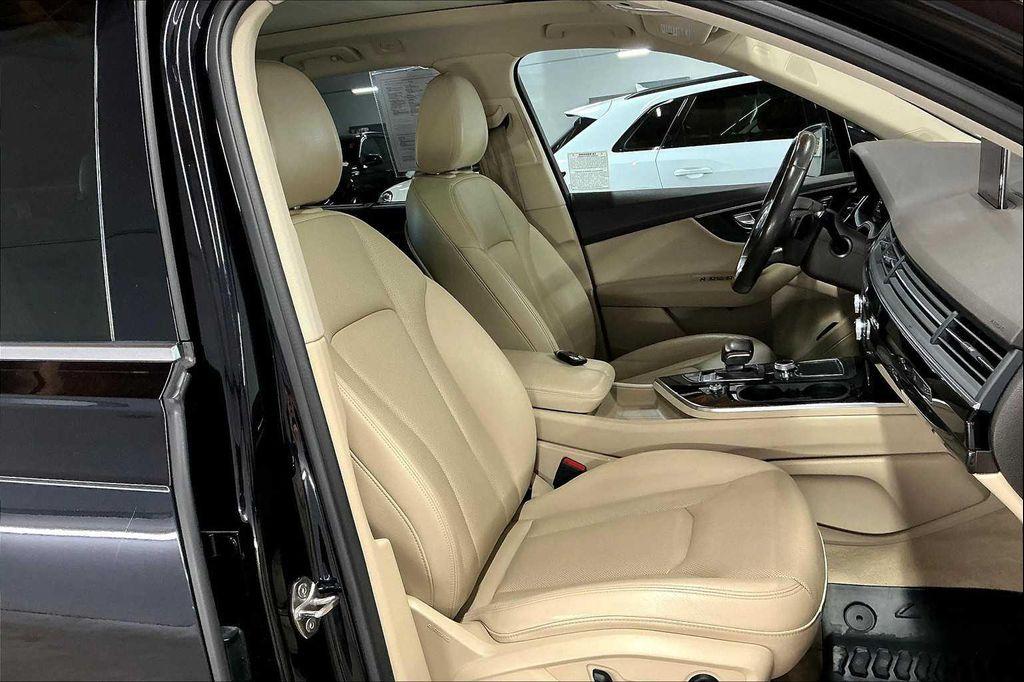 used 2018 Audi Q7 car, priced at $20,107